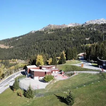 Apartment Pierra Menta - Spacieux De 4 Pieces Pour 9 Personnes En Dernier Etage, Proche Des Pistes Et Des Commerces Dans Le Village Du Charve Mae-1660